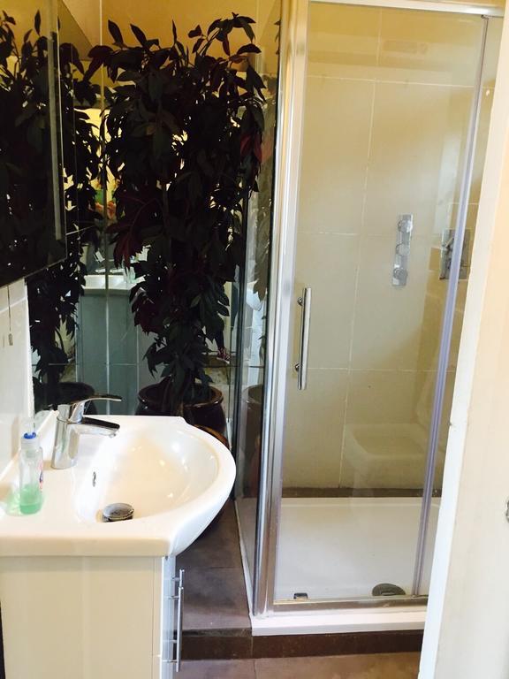 Camera Singola con Bagno in Comune